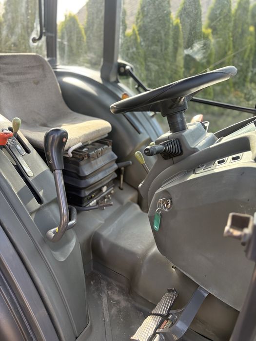 Ciągnik sadowniczy Claas Nectis 227 Vl