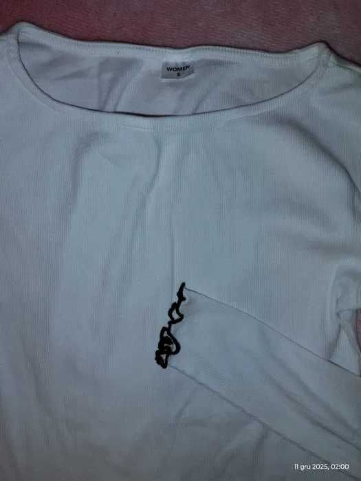 Koszulka w białym kolorze