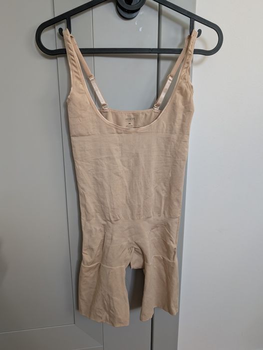 Bielizna modelująca body wyszczuplające Assets Spanx