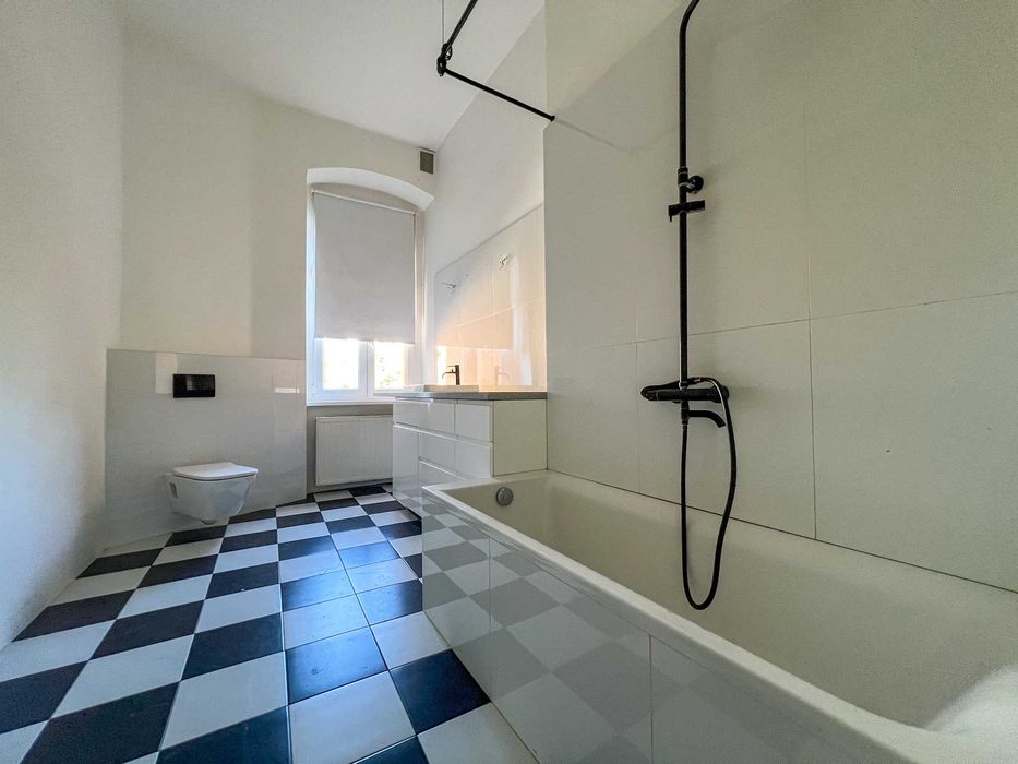 Poznań / Wilda – 3 Pokoje – 100 m² – Klimatyczna Kamienica, Wysokie Sufity