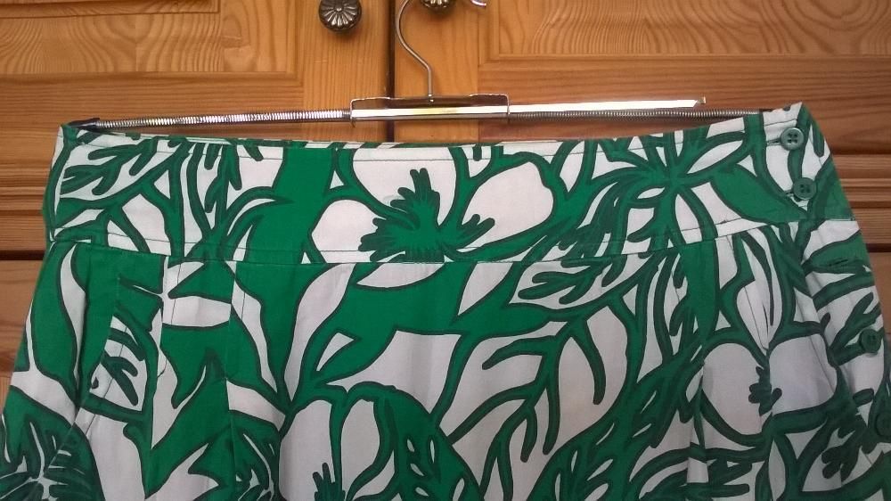 spódnica w zielone wzory r. 36