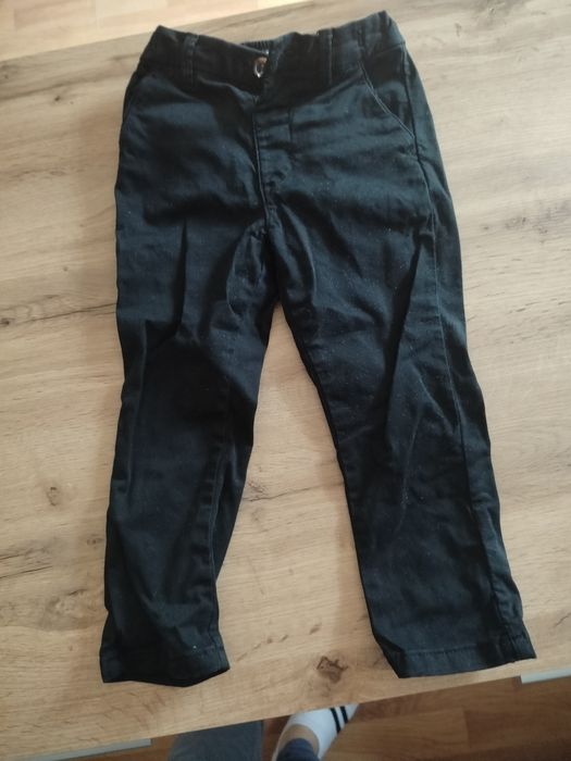 Spodnie chłopięce czarne Next rozmiar 92