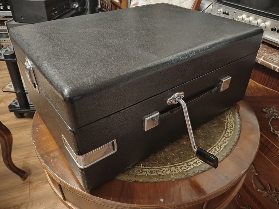 Gramofon walizkowy Columbia 1924 r