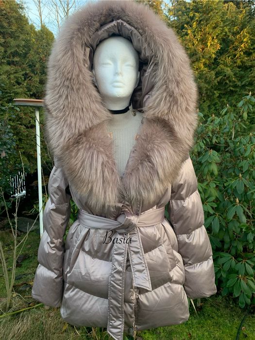 Kurtka puchowa z lisem naturalnym