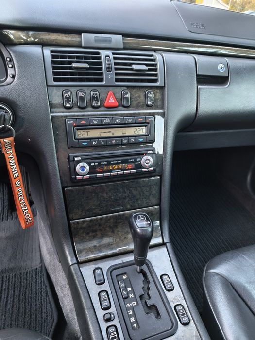 Mercedes w 210 4.2V8 1996r.