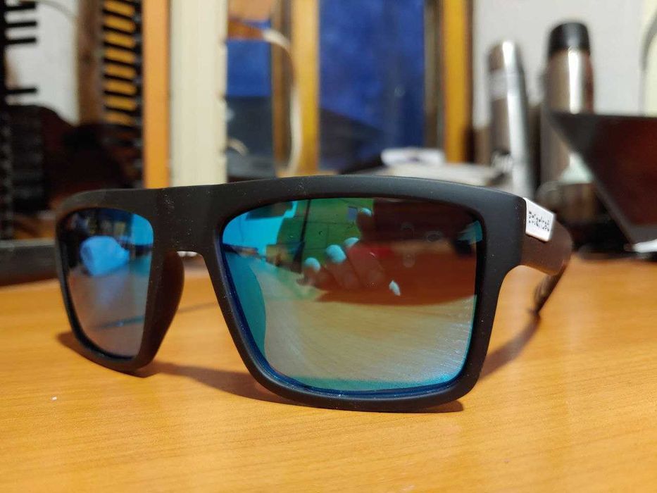 Окуляри сонцезахисні