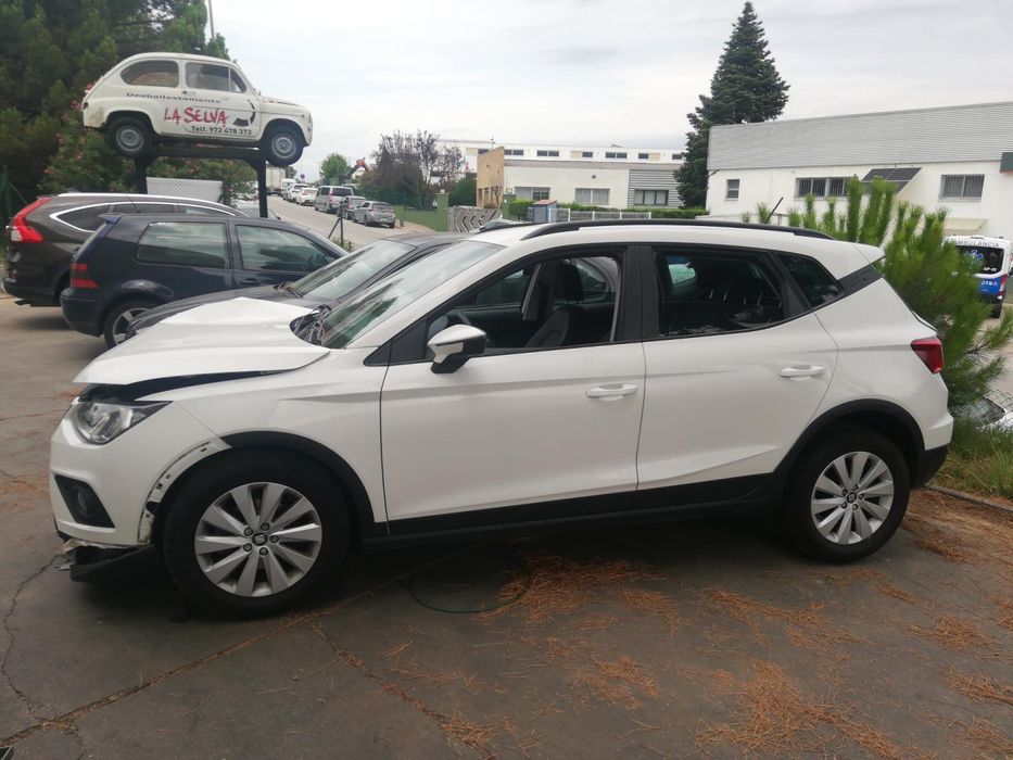 Grelha Da Frente Seat Arona