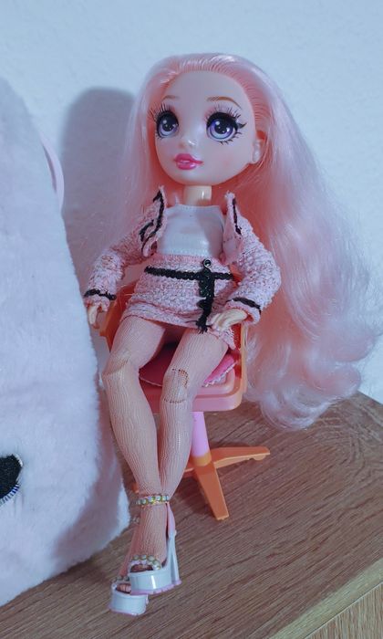 Лялька Rainbow High Белла Паркер