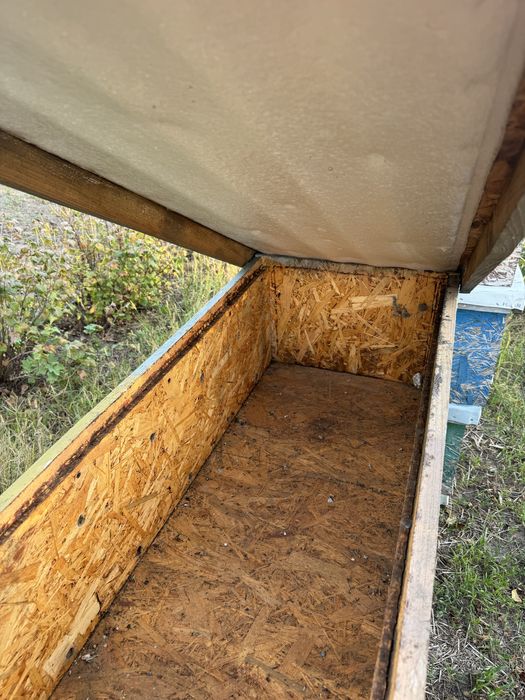 Вулики лежаки дадан з OSB на 30 або більше рамок. Довжина 125 см.