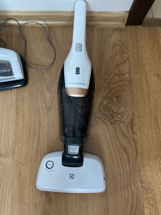 Odkurzacz bezprzewodowy  ELECTROLUX Ergorapido EER7ALLERGY UV