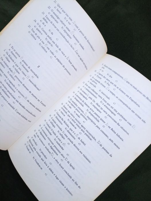 Livro Português Língua Viva, de Mendes Silva	1985 Círculo de Leitores