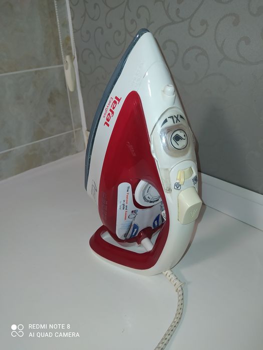 Праска фірма Tefal