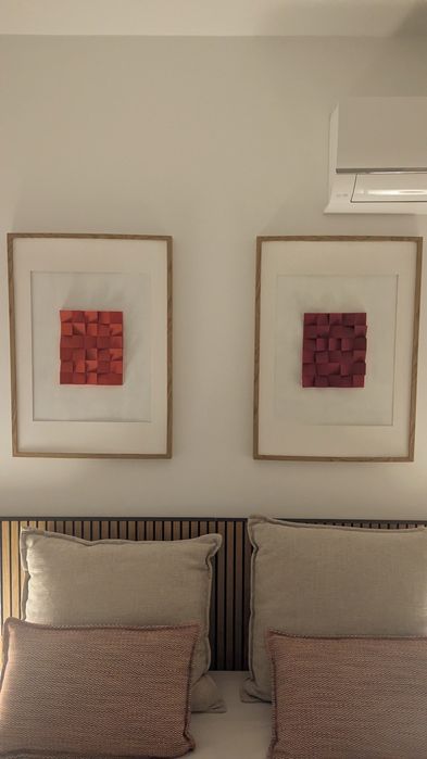 Conjunto 2 Quadros Decorativos 3D - Vermelho e Laranja com Moldura em Madeira