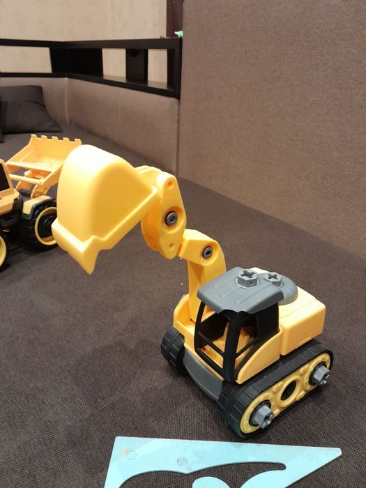 Іграшки в ідеал. стані, світловий і звуковий