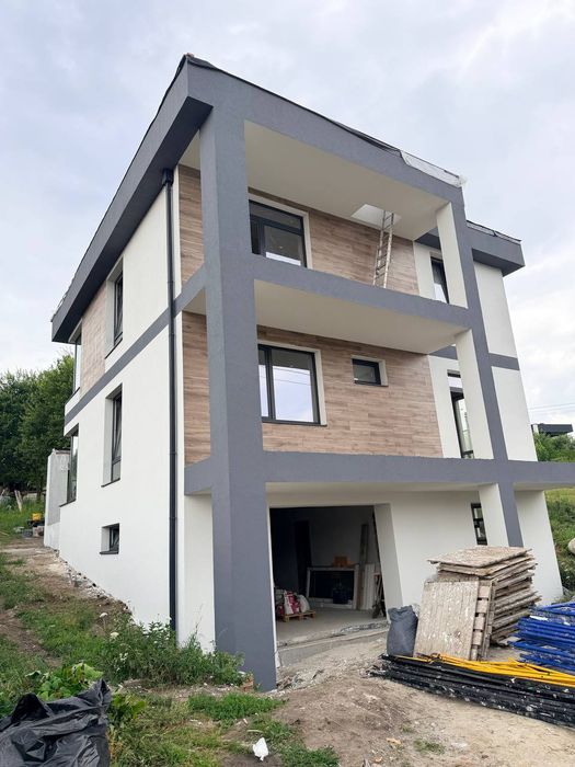 Продаж елітного будинку Сихів, Зубра