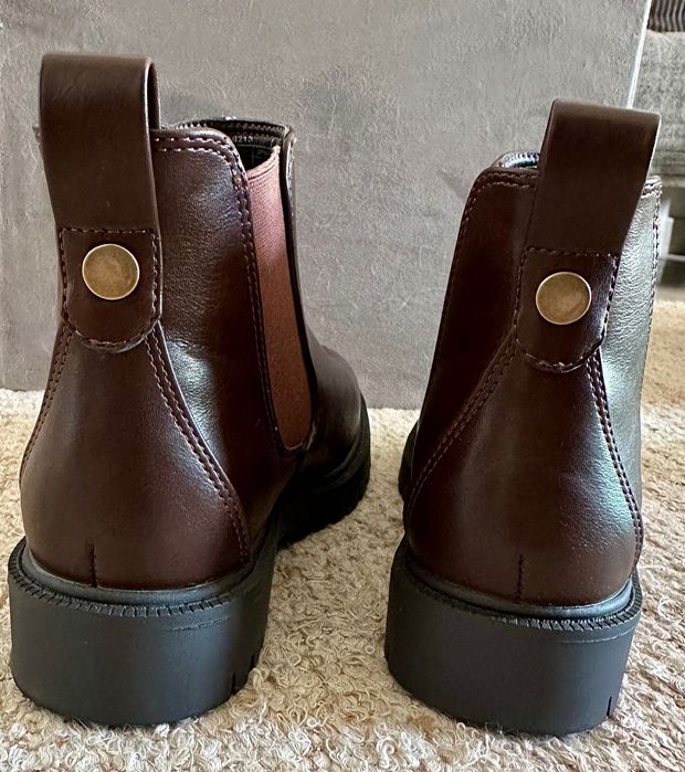Botas castanhas 36