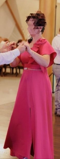 Piękna długa sukienka fuksja 38/40 z róża na ramieniu