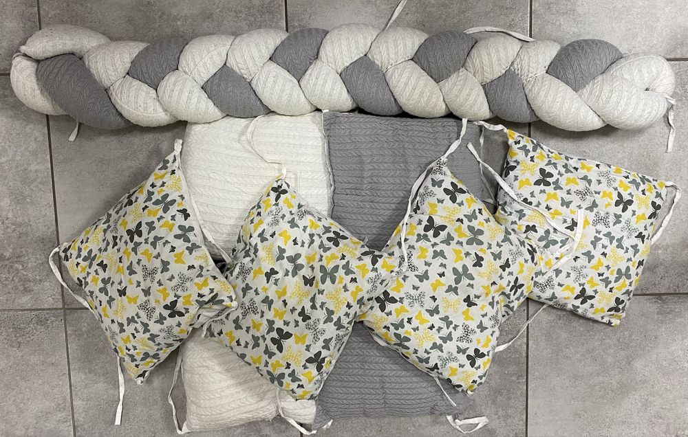 Бортики в дитяче ліжечко + косичка • Набір подушок •