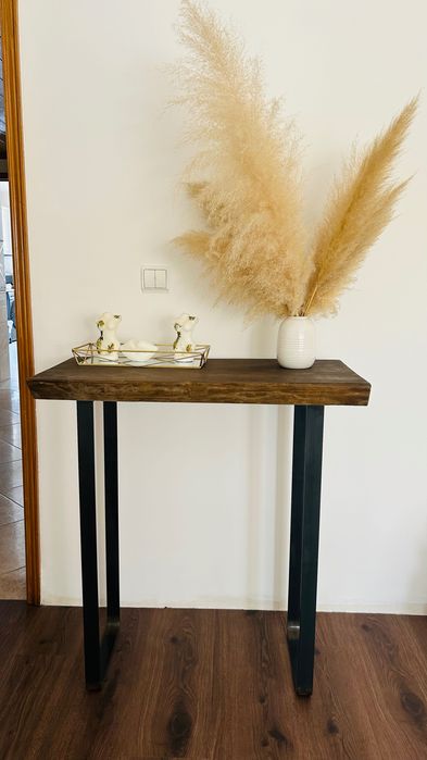 Mesa Consola Estilo Industrial em Madeira Maciça e Ferro