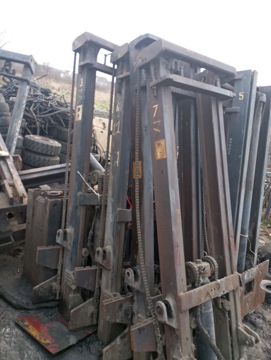 Підйомник стріла мачта