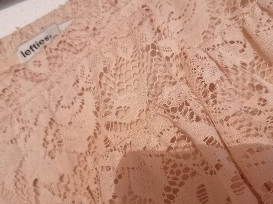 Saia rosa lefties