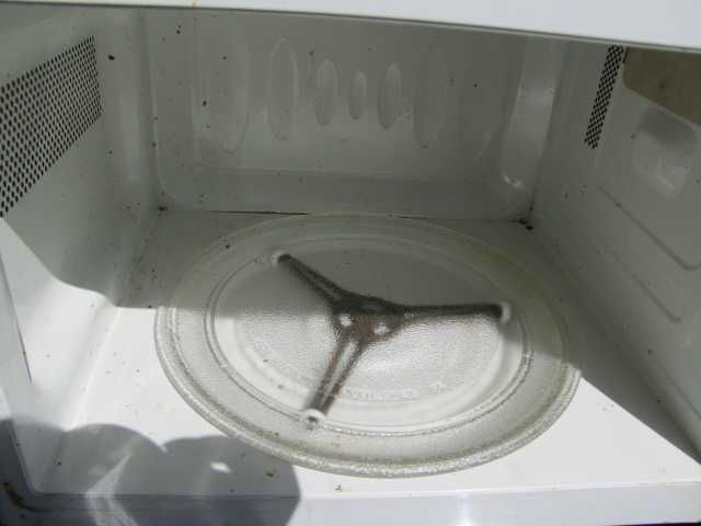 Kuchenka mikrofalowa mikrofalówka 1000W LG 18L