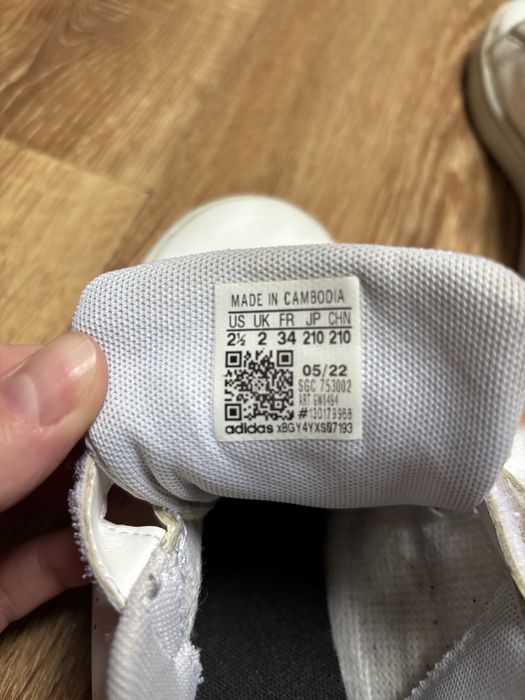 Buty Adidas dla dziewczynki r.34