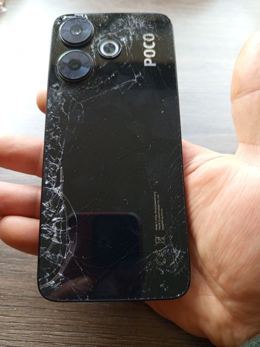 Продам телефон POCO M6