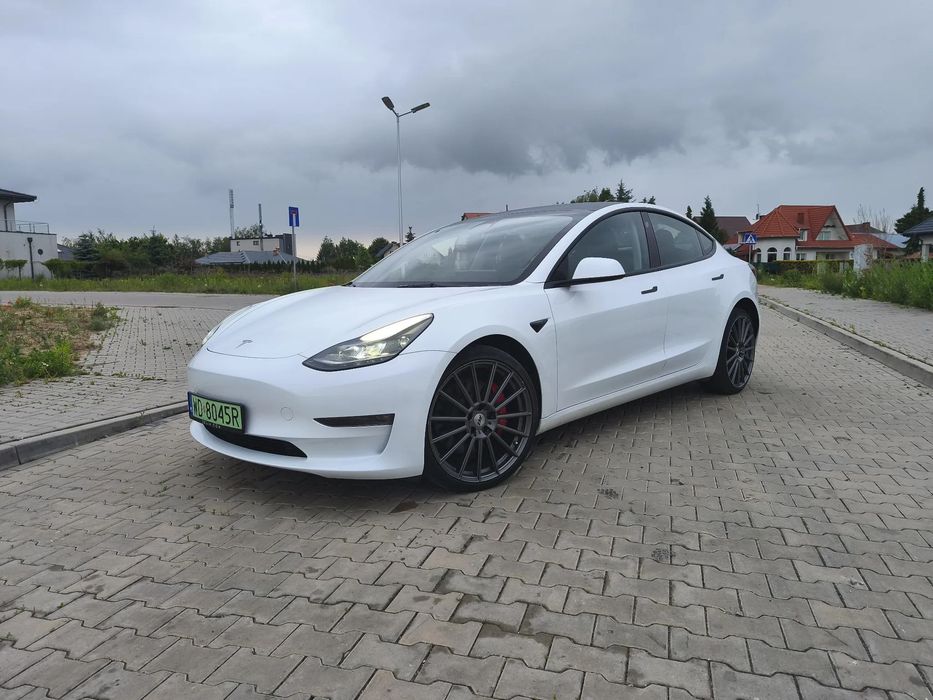 Tesla Model 3 Tesla model 3 Performance, pierwszy właściciel, PL, W-wa, FV 23%