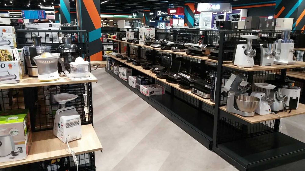 Пристінні та острівні стелажі полиці перфорація