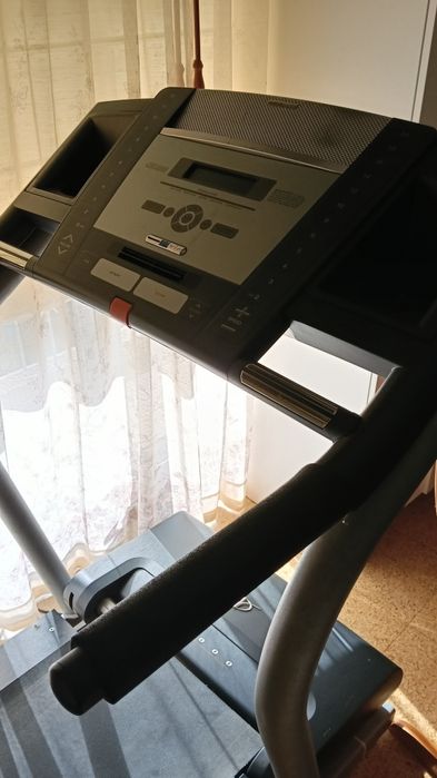 Professional Treadmill444912038441144324
