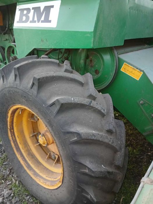 Зернозбиральний комбайн Volvo