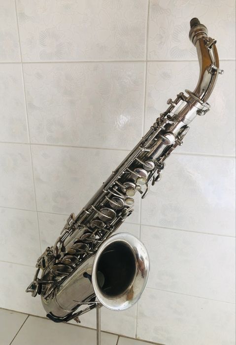 Saxofone alto Pierret Corps Embouti (stencil Johannes Adler)