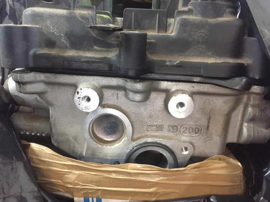 Головка в зборі