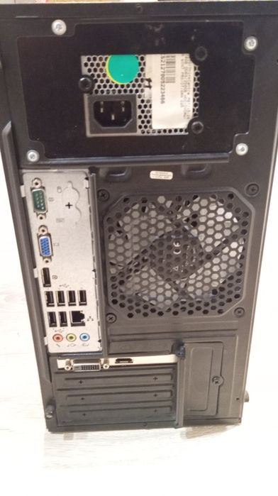 Komputer Intel i5 HDD SDD LED