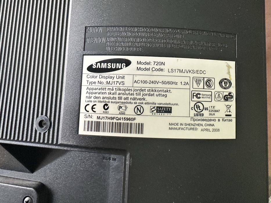 Монітор Samsung 720 N