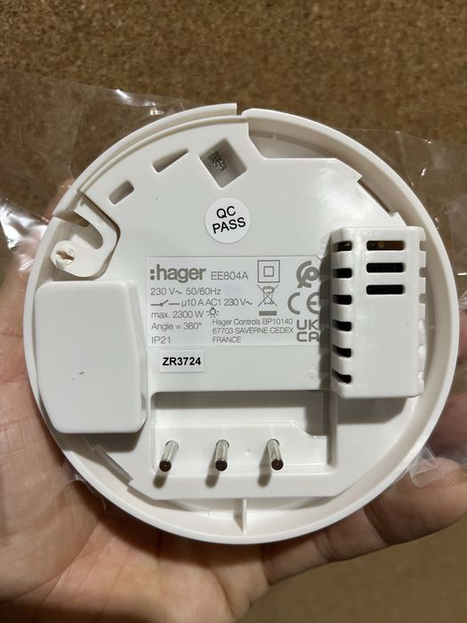 Detetor de movimento 360º IP21 Saliente Hager