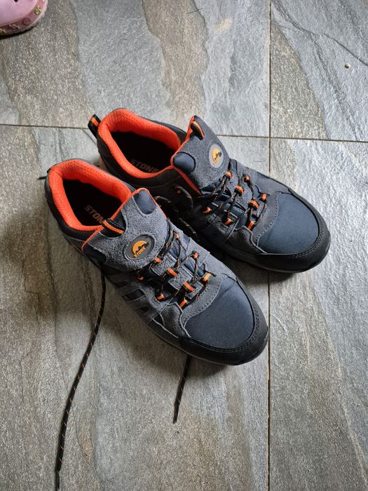 Nowe buty robocze z metalowym noskiem r49