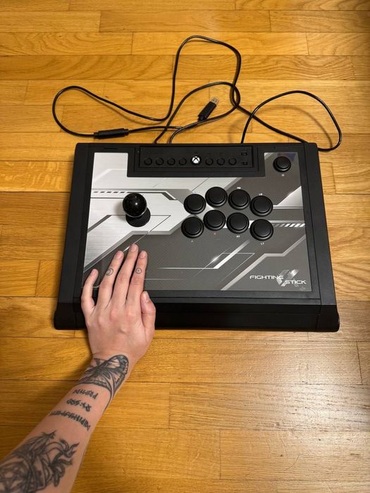 Аркадний стік  HORI Fight Stick Xbox/PC – вживаний, відмінний стан