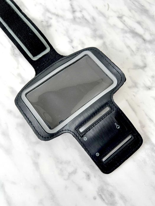 Sportowy pokrowiec na telefon