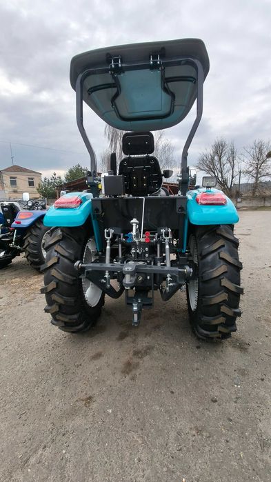 Трактор BULAT TE504R з дашком