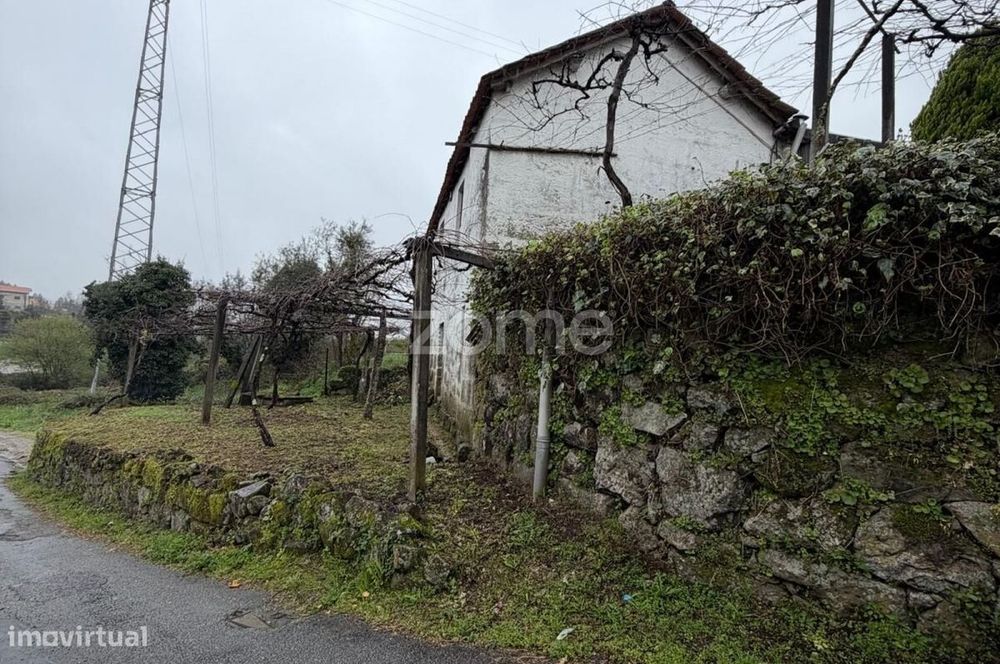 Moradia T2 para renovação