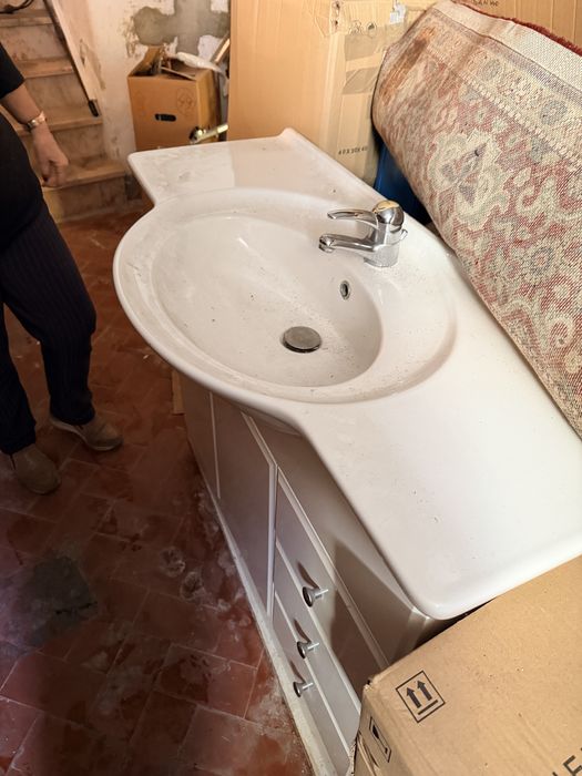 Movel lavatorio com torneira