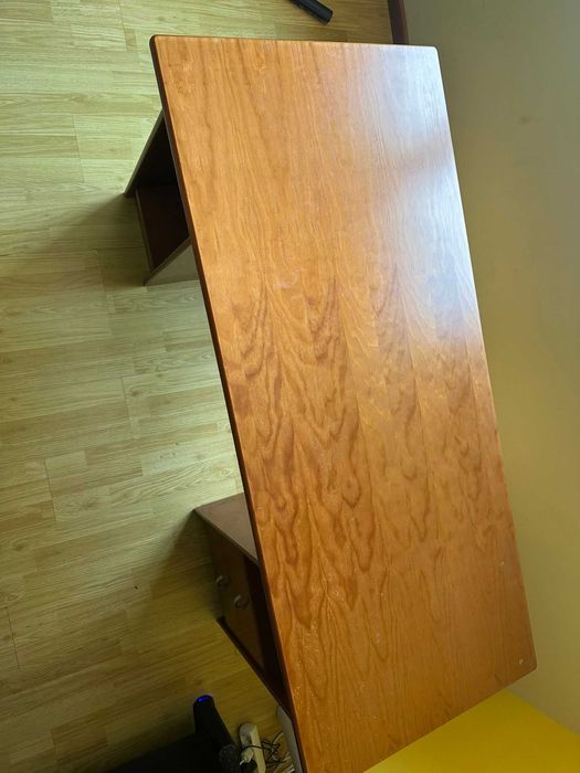 Secretária em Madeira Pinho Mel, com 2 gavetas