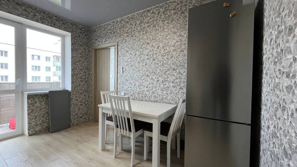 Продам простору 2к квартиру 62,5м2 в ЖК Парковий. Ремонт, меблі, є газ!
