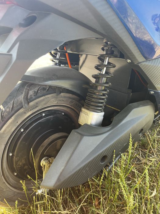 Електроскутер Maxxter NEOS III