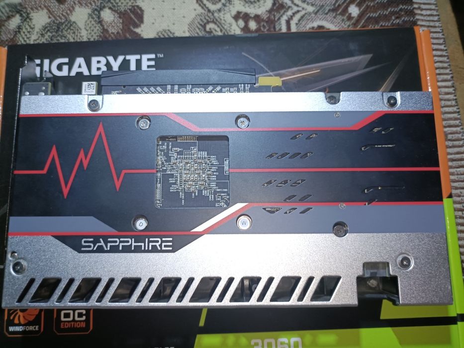 Продам RX 580 8GB Saphire