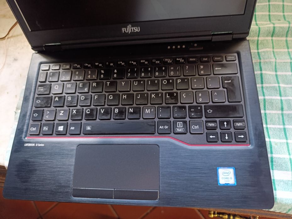 Portátil  como PC, com monitor externo