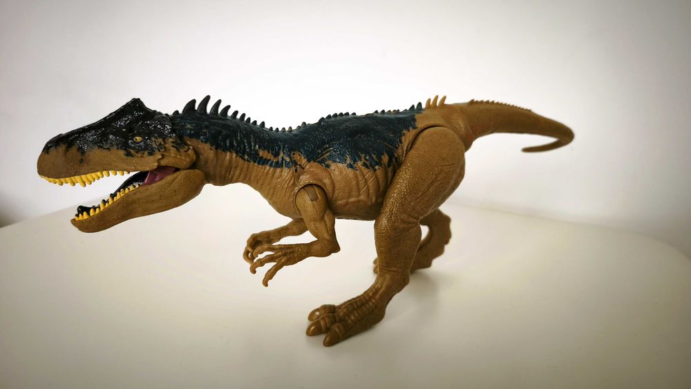 Zestaw zabawek dinozaurów