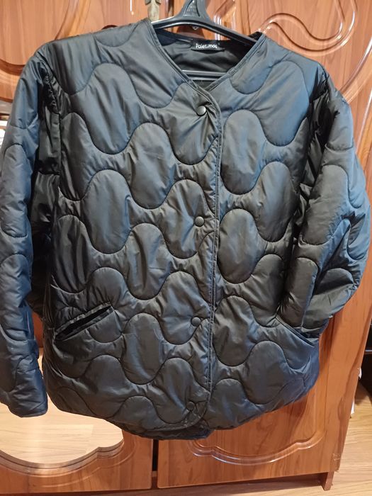 Куртка жіноча чорна м л